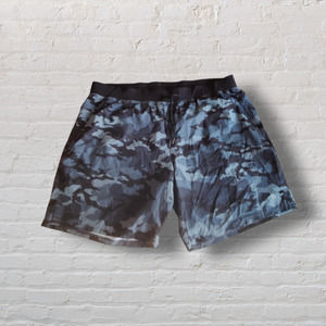 Russel Sportwear Men's Athletic Woven Running Shorts 2XL Grey Camo